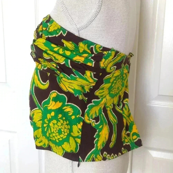 Pretty Little Thing | Brown Floral Boning Dipped Hem Corset Top - Plus size - Picture 5 of 7